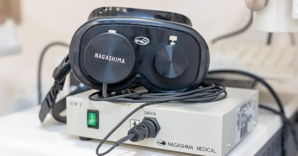 赤外線眼振検査装置