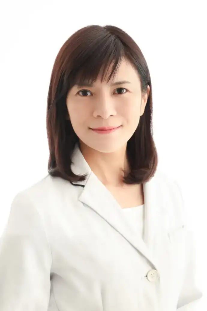 皮膚科医 上塚　祥子